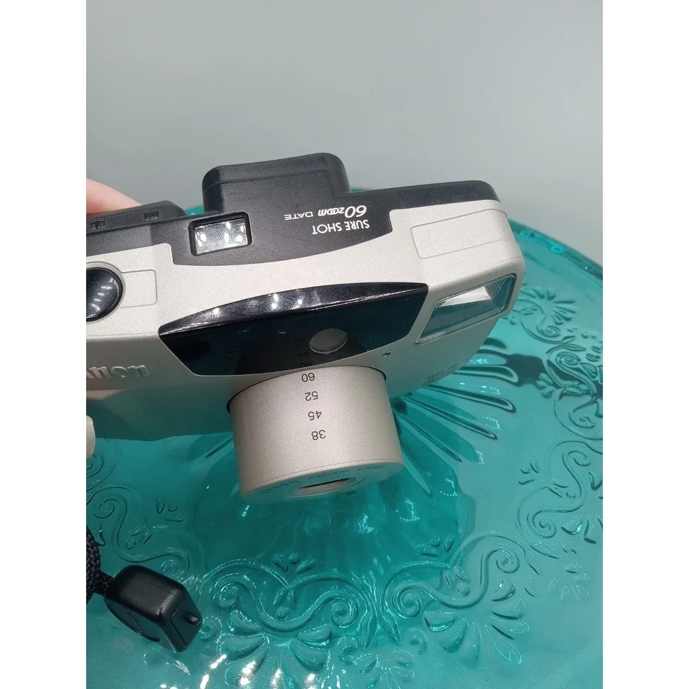 Canon Sure Shot 60 Zoom Date 35mm Point & Shoot Film Camera Tested Working Read